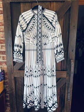 Commense black and white button down front dress NWT
